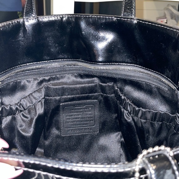 Selling a Coach diaper bag with changing pad - Picture 5 of 5